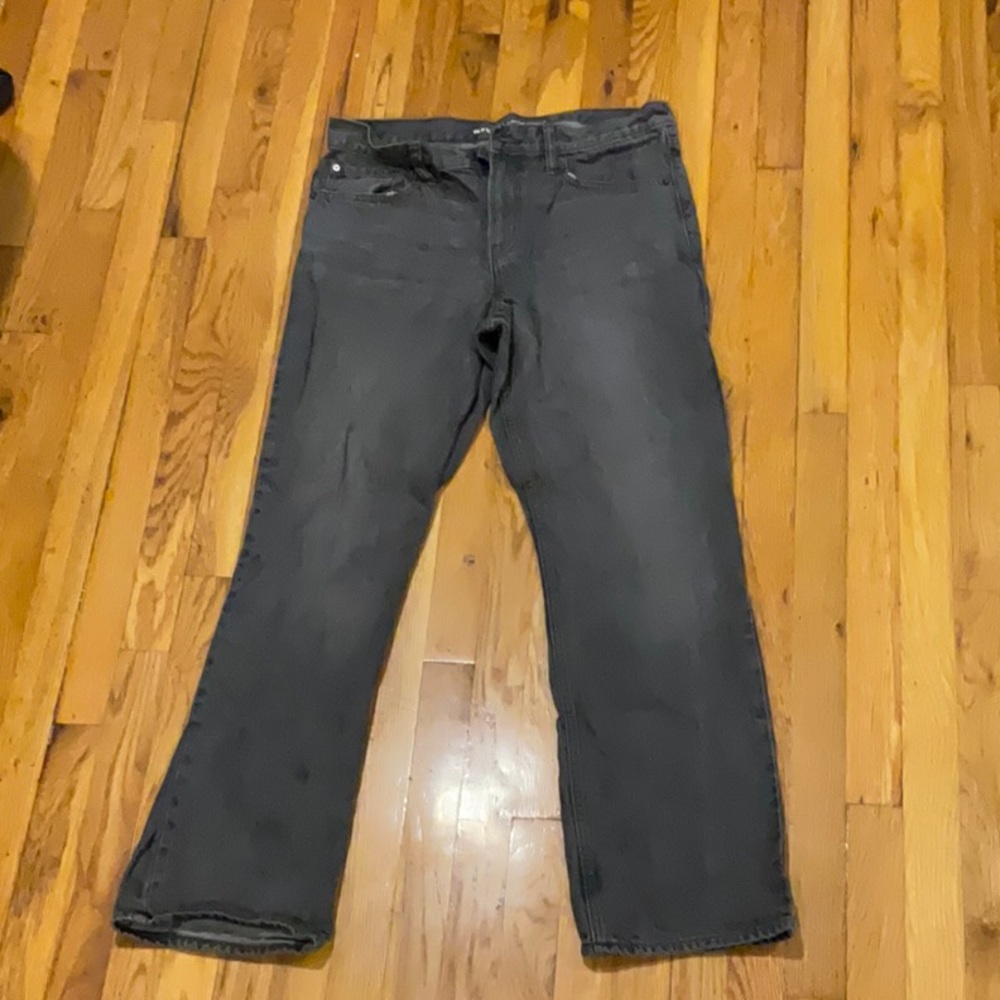 Old Navy Loose Fit Men’s 34x32 Grey Jeans.